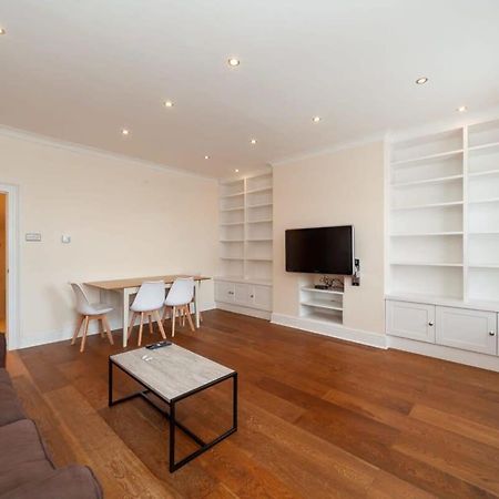 Spacious 2 Bedroom Maisonette In Stratford Лондон Экстерьер фото